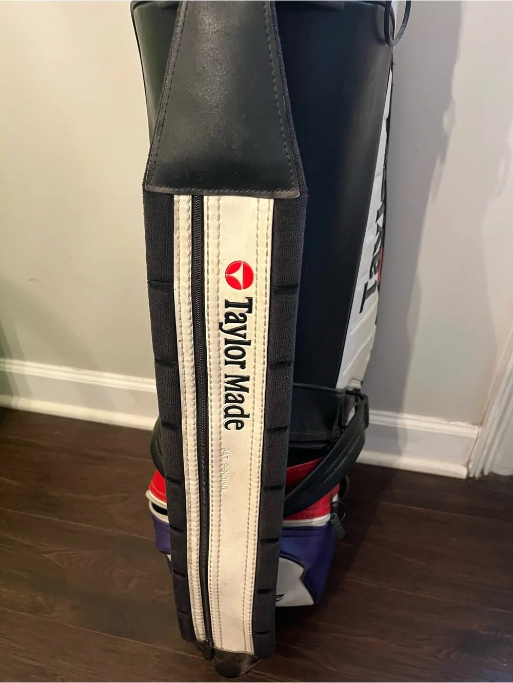 Vintage TaylorMade Men's White/Black Golf Bag with Red and Purple Accents